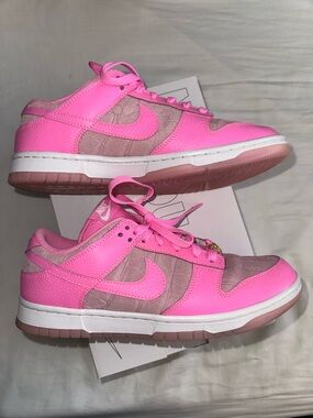 Like New Nike Dunk Low Pink Sneakers
